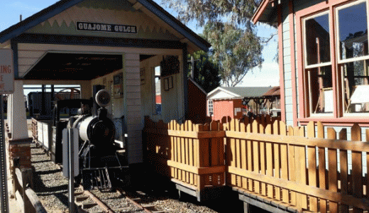 Field trip to Antique Gas & Steam Engine Museum